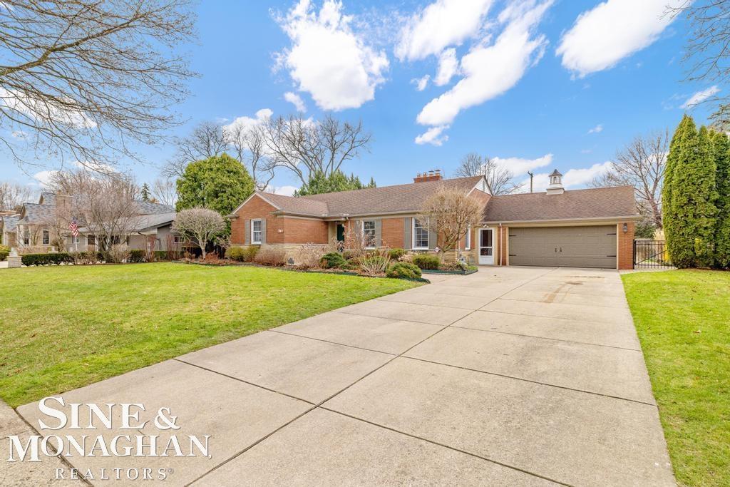51 Roslyn Road Grosse Pointe, MI 48236 - Photo 47 of 47 50171090-25f1e016-3826-4d85-849b-75688f6a7658.JPG