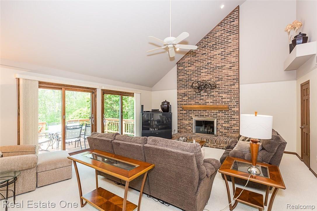 1365 Kingspath Drive Rochester, MI 48306 - Photo 26 of 52 126.jpg