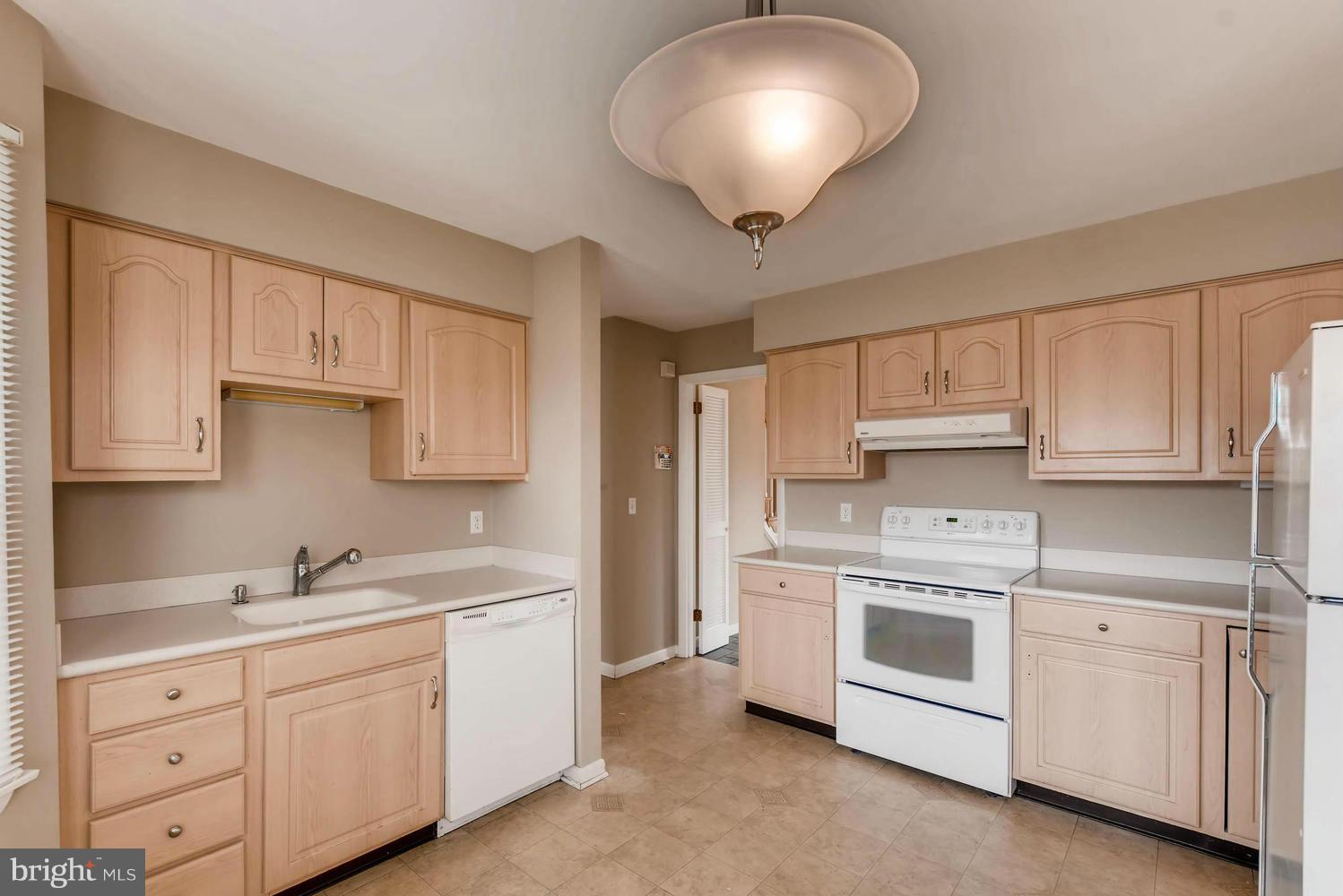 2113 Bellvale Road Fallston, MD 21047 - Photo 7 of 30 Kitchen