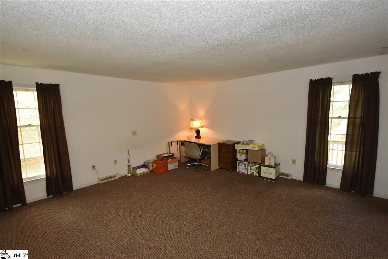 203 Roper Mountain Rd Extension Greenville, SC 29615 - Photo 22 of 36