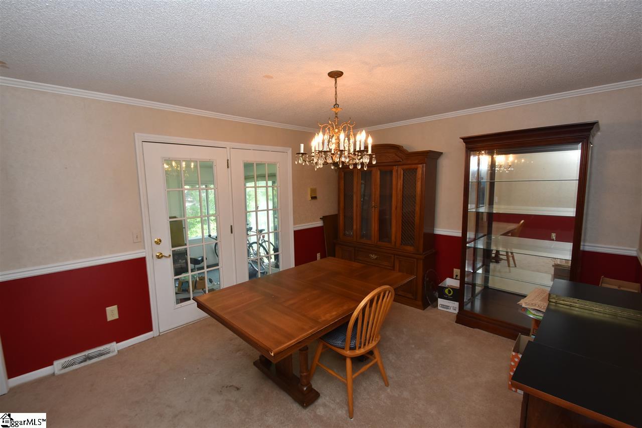 203 Roper Mountain Rd Extension Greenville, SC 29615 - Photo 5 of 36