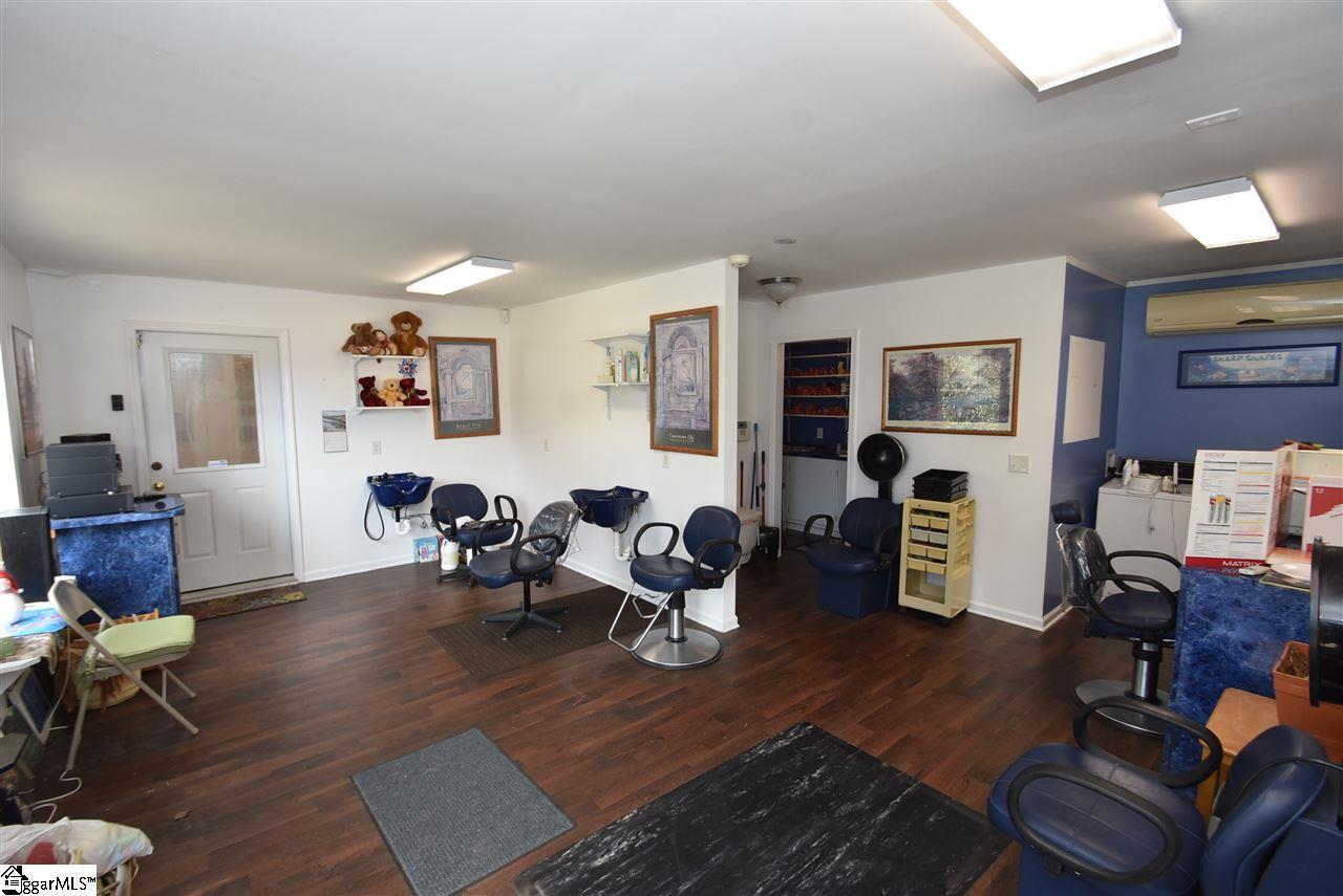 203 Roper Mountain Rd Extension Greenville, SC 29615 - Photo 6 of 36