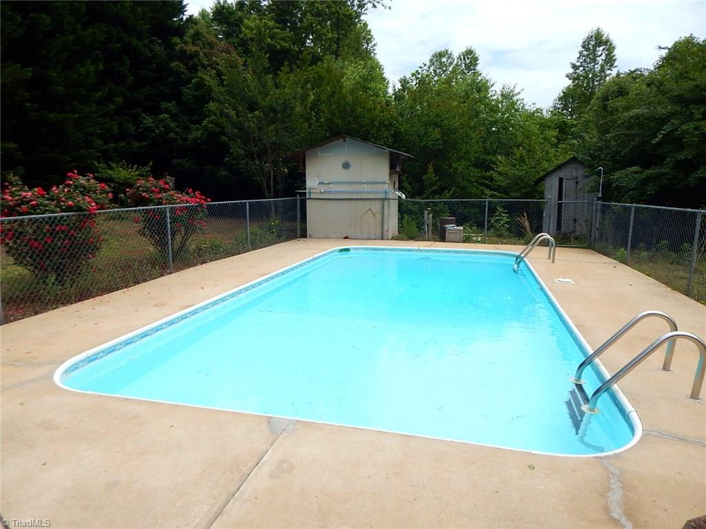 2295 Austin Traphill Road Elkin, NC 28621 - Photo 24 of 28 Gallery Image 24