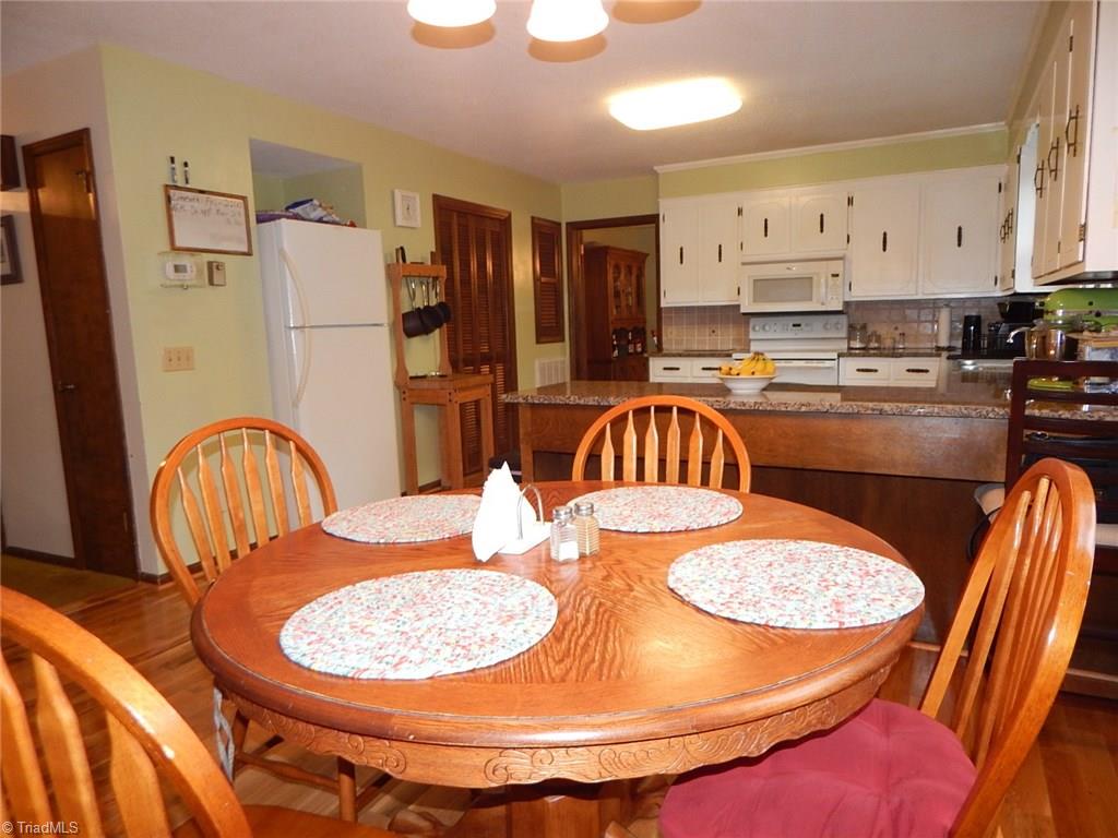 2295 Austin Traphill Road Elkin, NC 28621 - Photo 7 of 28 Gallery Image 7