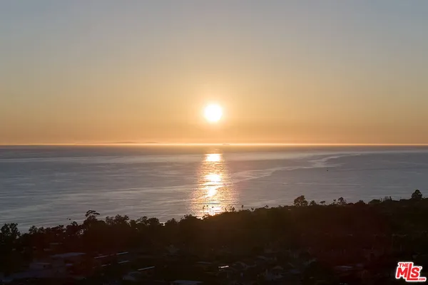 $4,698,700 | 1643 La Vista Del Oceano, Santa Barbara, CA 93109