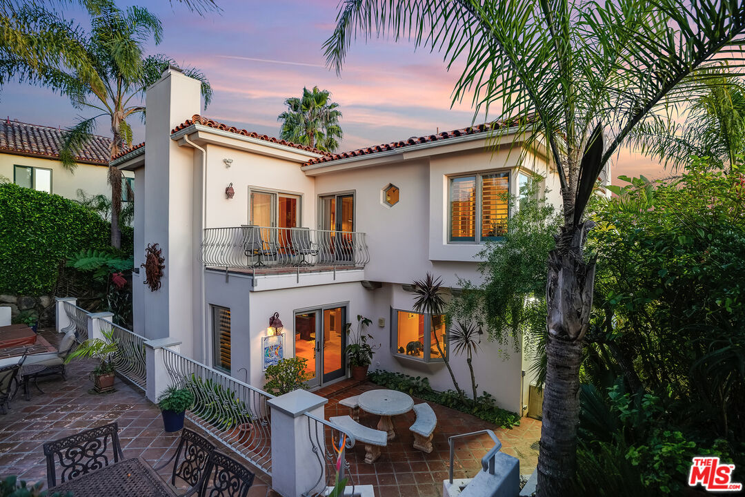 1643 La Vista Del Oceano Santa Barbara, CA 93109 - Photo 9 of 36 a front view of house with yard and trees around
