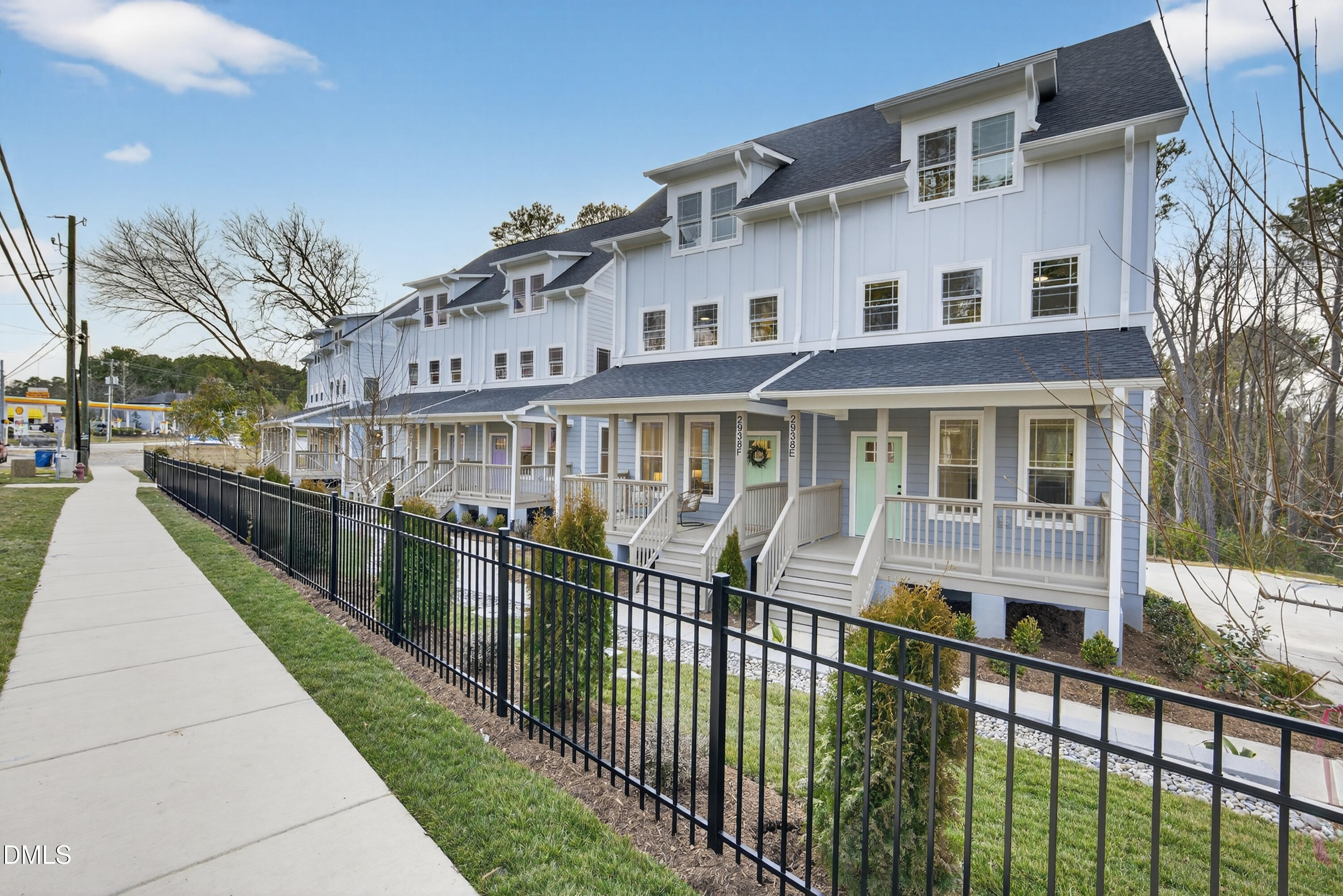 2940 Chapel Hill Road, Unit C Durham, NC 27707 - Photo 40 of 41 Exterior Sidewalk View