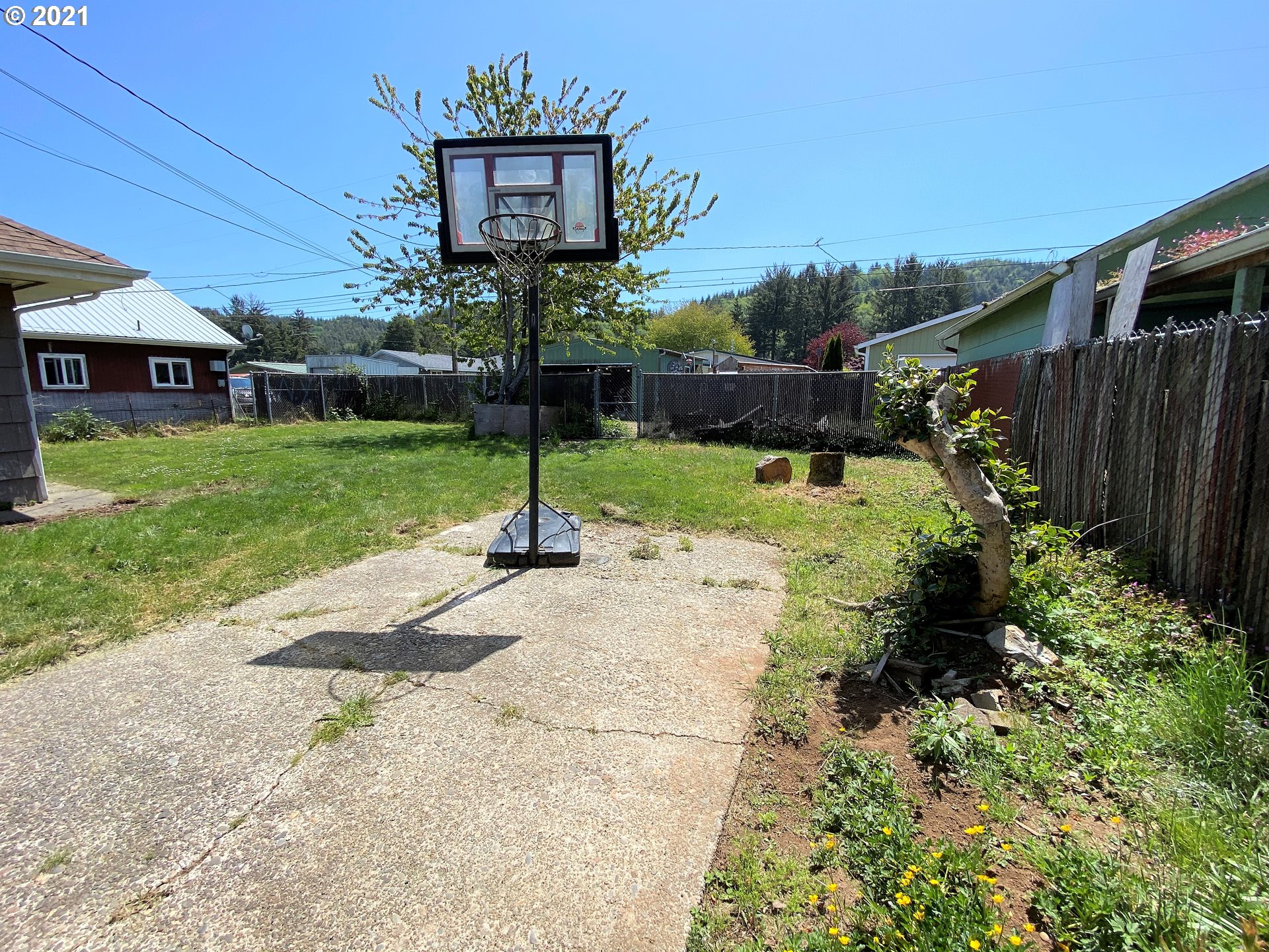 2136 Birch Avenue Reedsport, OR 97467 - Photo 6 of 26 Gallery Image 6
