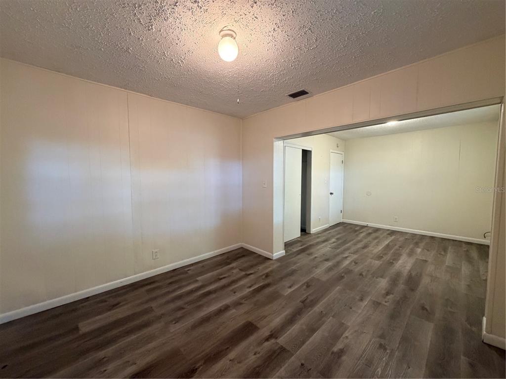 1740 West Walnut Street Tampa, FL 33607 - Photo 24 of 28 a view of empty room