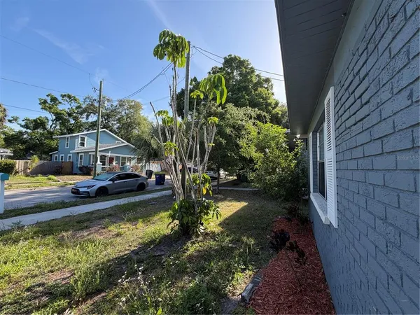 $3,400 | 1740 West Walnut Street, Tampa, FL 33607