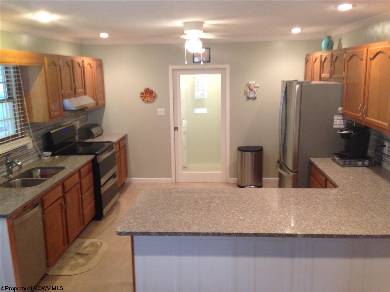 467 River Road Buckhannon, WV 26201 - Photo 4 of 20 Gallery Image 4