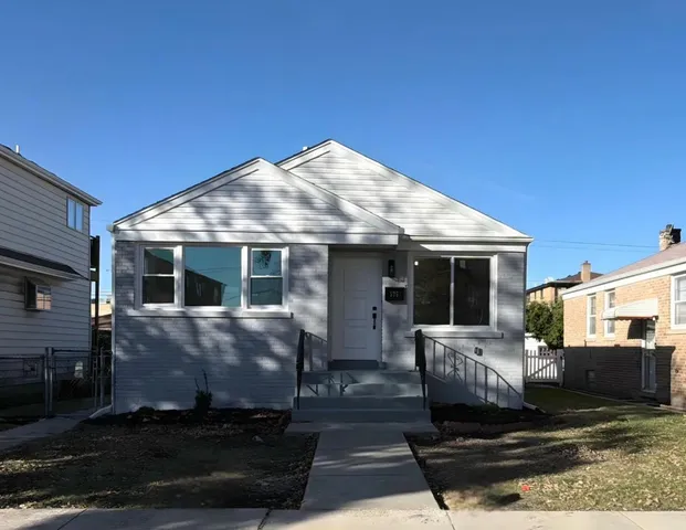 $289,900 | 536 24th Avenue, Bellwood, IL 60104