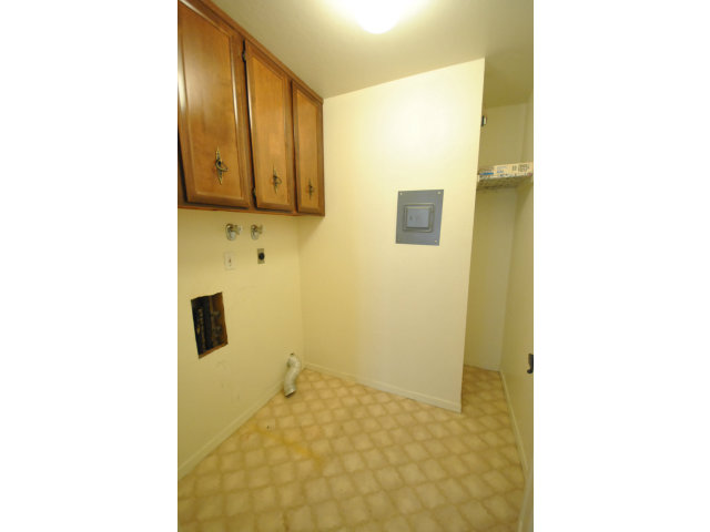 555 Palm Avenue, Unit 207 Millbrae, CA 94030 - Photo 18 of 21 a view of a bathroom with a sink