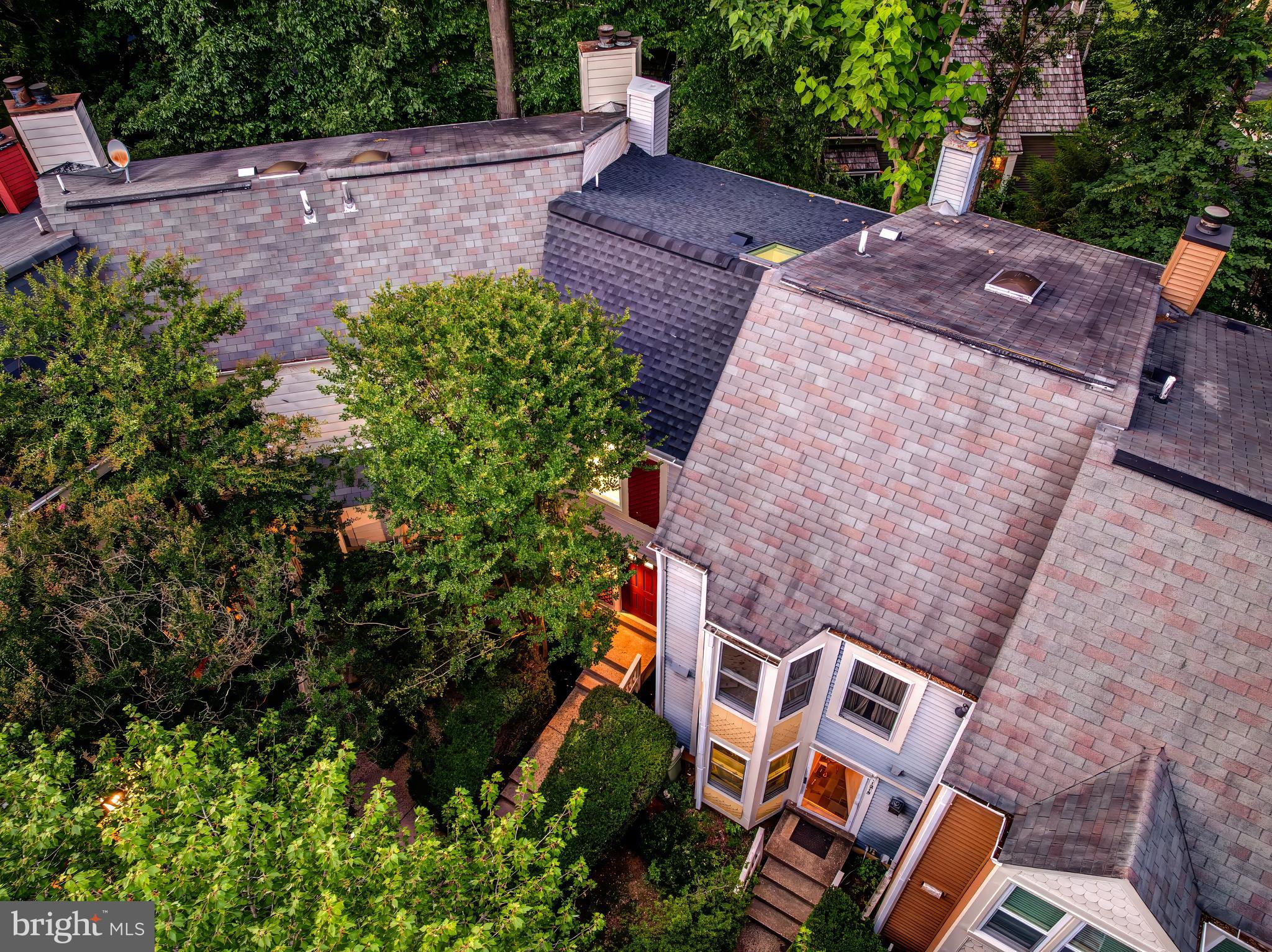 11213 Silentwood Lane Reston, VA 20191 - Photo 29 of 33