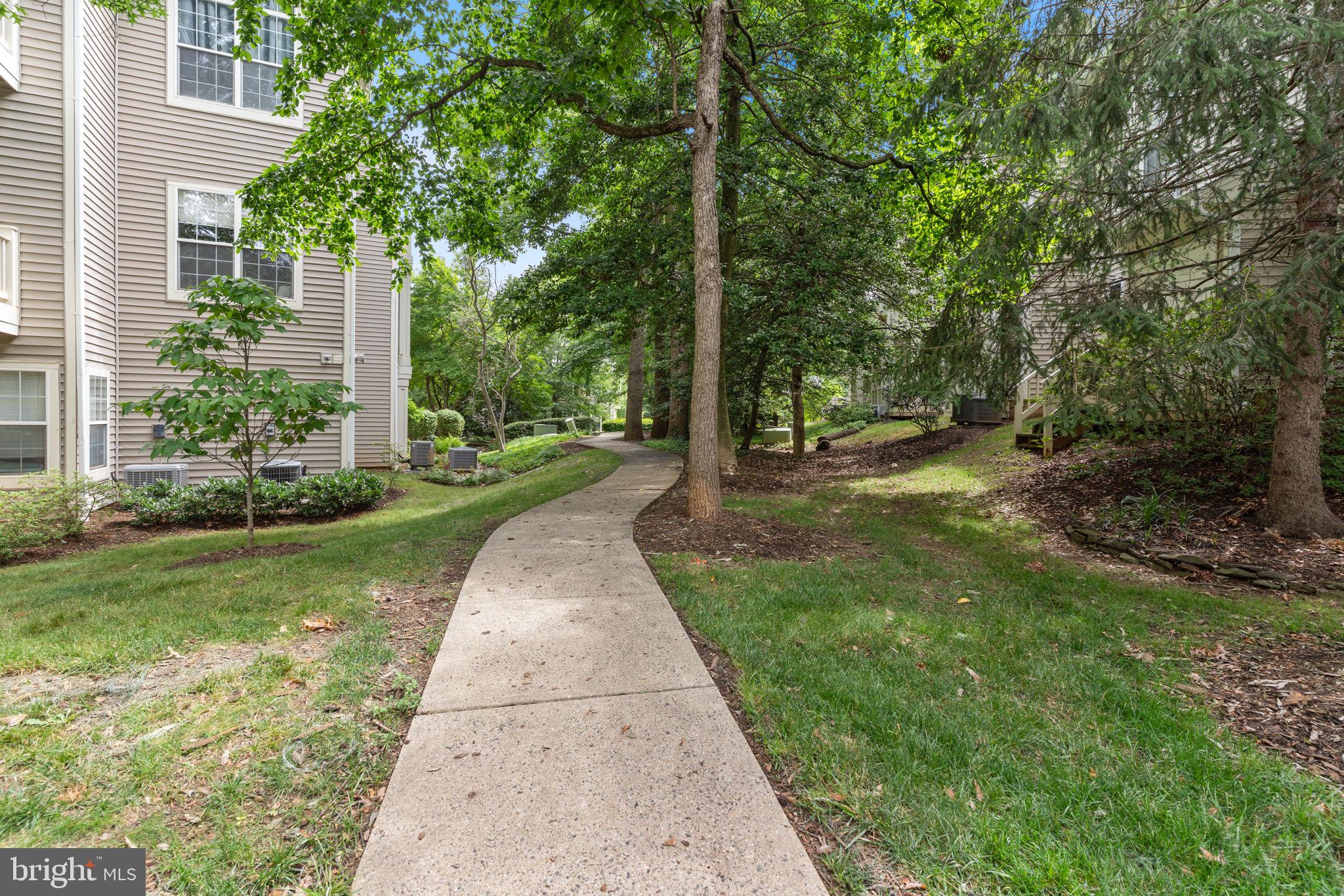 11400 R Windleaf Court, Unit 46 Reston, VA 20194 - Photo 28 of 36