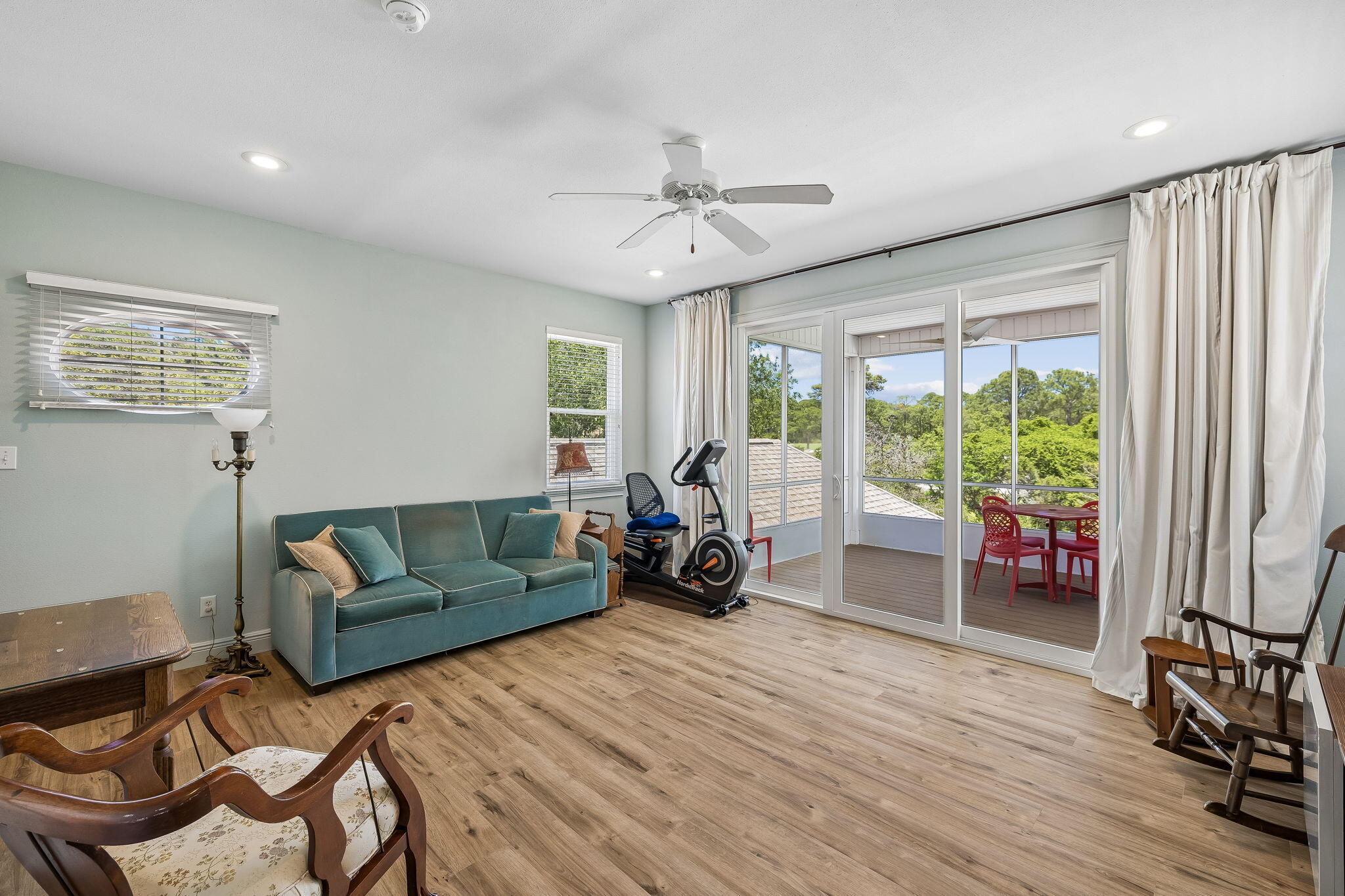 8 Masters Court Santa Rosa Beach, FL 32459 - Photo 23 of 33 2nd-level Living Room