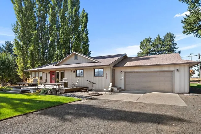 $390,000 | 529 North Vine Street, Latah, WA 99018