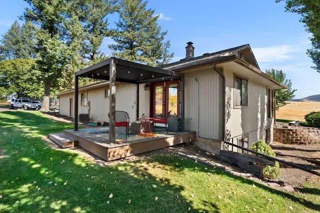 $390,000 | 529 North Vine Street, Latah, WA 99018