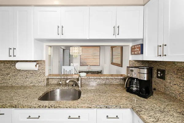 $4,500 | 221 Northeast Plantation Road, Unit 211, Jensen Beach, FL 34957