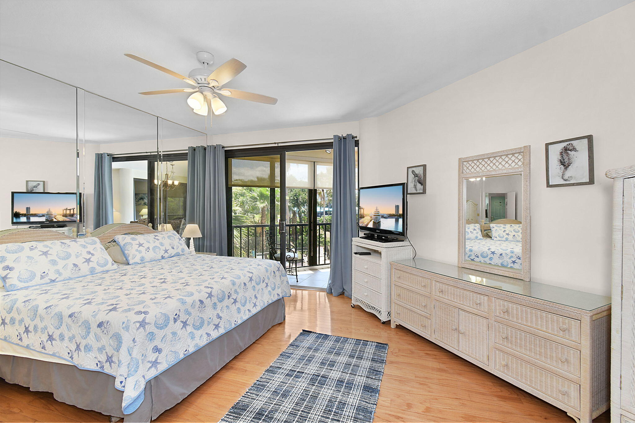 221 Northeast Plantation Road, Unit 211 Stuart, FL 34996 - Photo 17 of 32 Master Bedroom