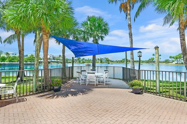 $4,500 | 221 Northeast Plantation Road, Unit 211, Jensen Beach, FL 34957