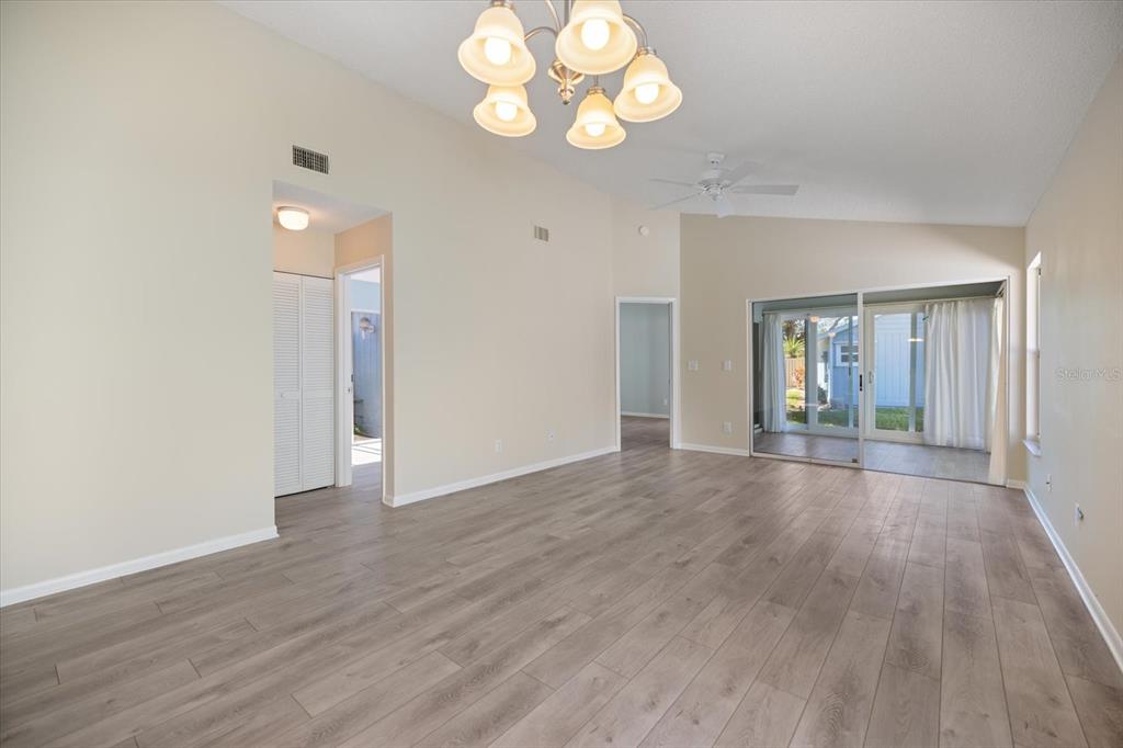 856 Chatham Drive, Unit 856 Venice, FL 34285 - Photo 11 of 43