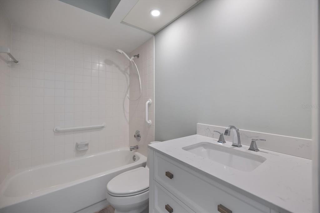 856 Chatham Drive, Unit 856 Venice, FL 34285 - Photo 27 of 43