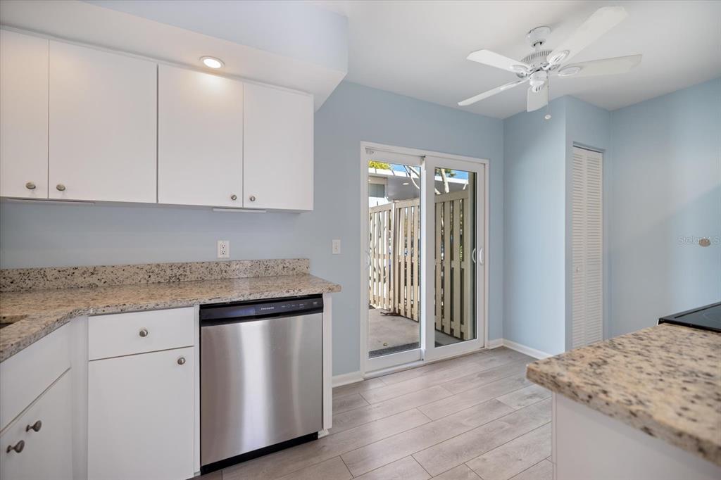 856 Chatham Drive, Unit 856 Venice, FL 34285 - Photo 6 of 43