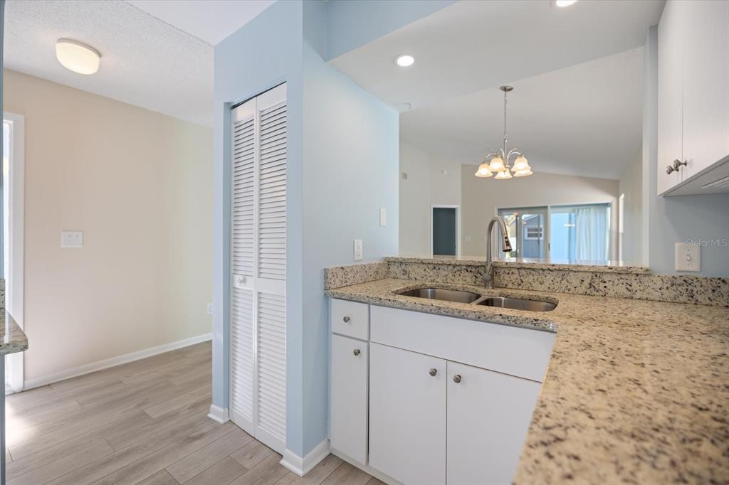 856 Chatham Drive, Unit 856 Venice, FL 34285 - Photo 9 of 43
