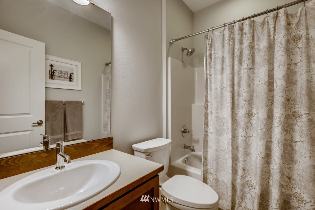 21915 37th Avenue Southeast Bothell, WA 98021 - Photo 19 of 38 Gallery Image 19