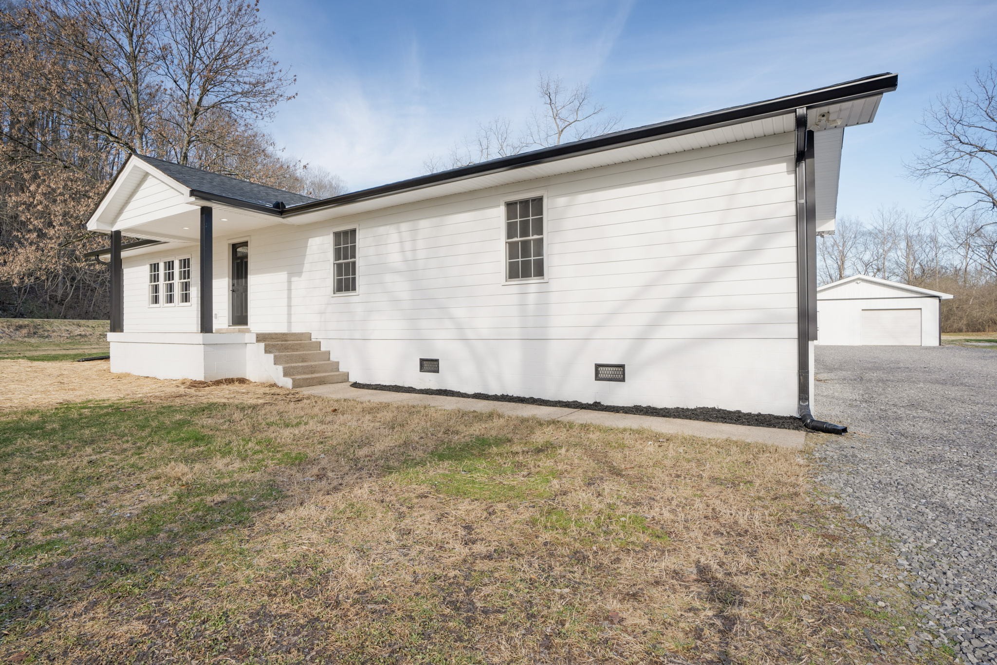 1003 Sandy Valley Road Hendersonville, TN 37075 - Photo 3 of 26 Gallery Image 3
