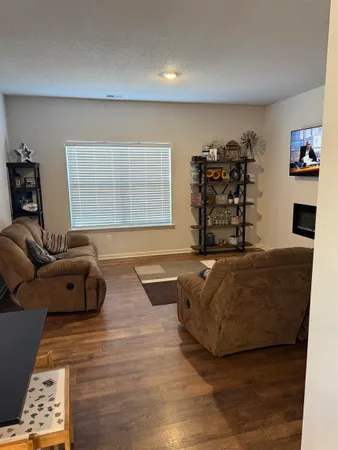 $2,395 | 7968 Hickory Meadow Road, Millington, TN 38053