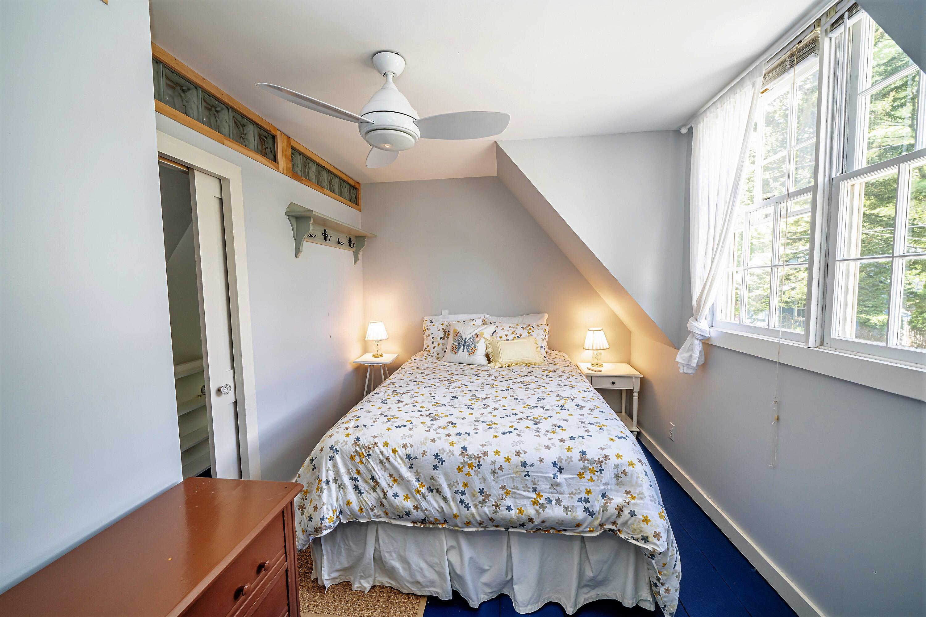 29 Broadway Northport, ME 04849 - Photo 21 of 28 29 Broadway BR 2 New (2)