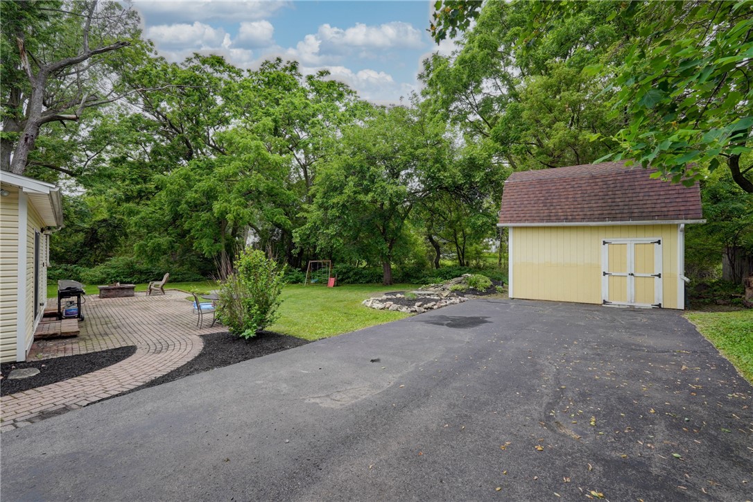 1990 Penfield Road Penfield, NY 14526 - Photo 43 of 44 AMPLE parking & turn around space!