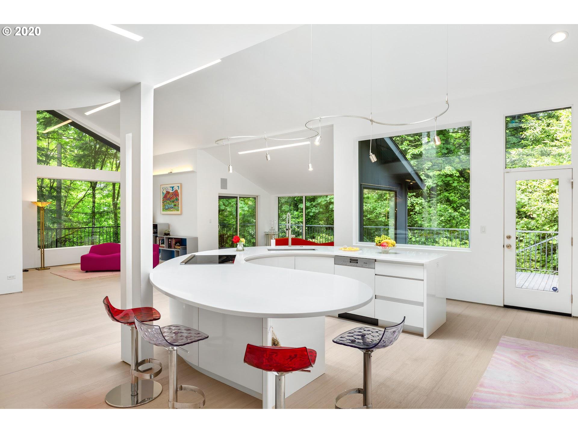 5050 Southwest Patton Road Portland, OR 97221 - Photo 13 of 32