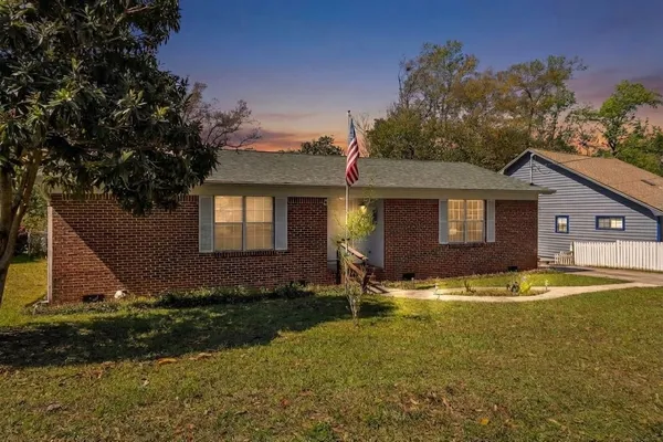 $319,000 | 2067 Club House Drive, Lillian, AL 36549
