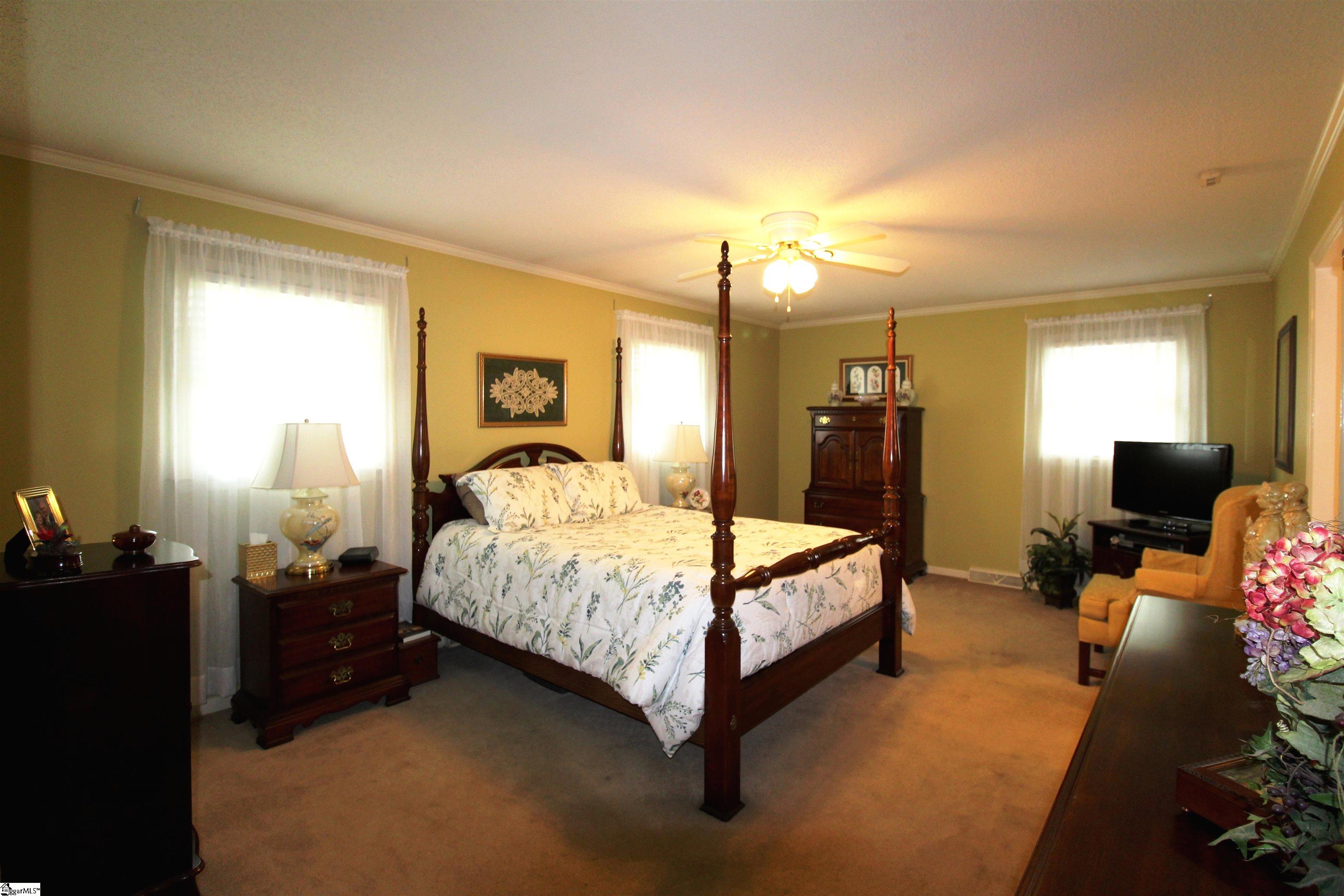 306 Inman Road Inman, SC 29349 - Photo 16 of 36