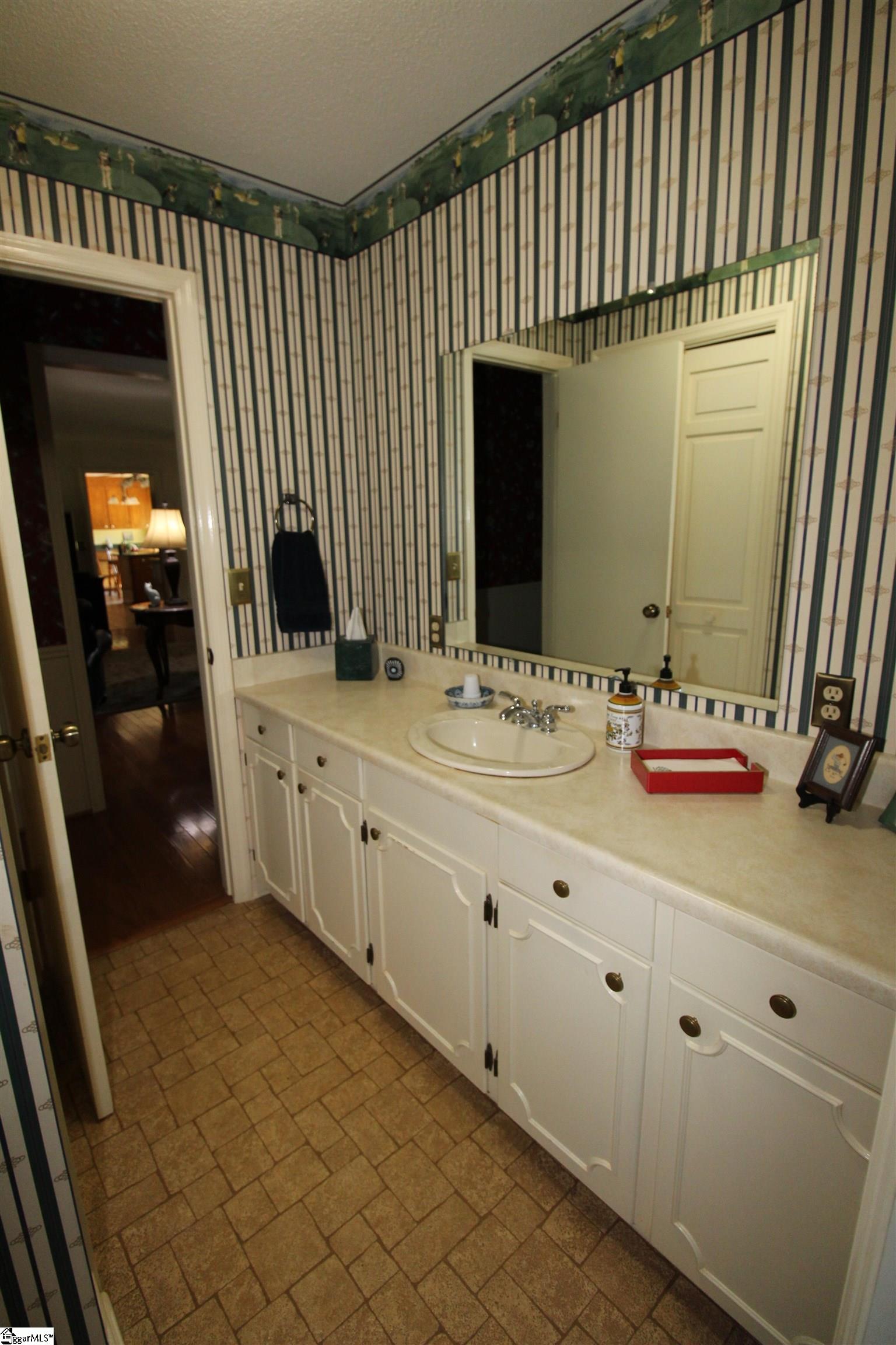 306 Inman Road Inman, SC 29349 - Photo 24 of 36
