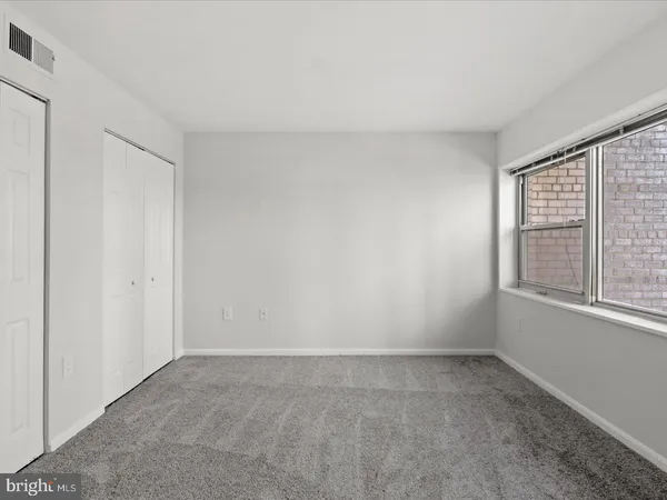 $1,800 | 33 Canterbury Square, Unit 302, Alexandria, VA 22304