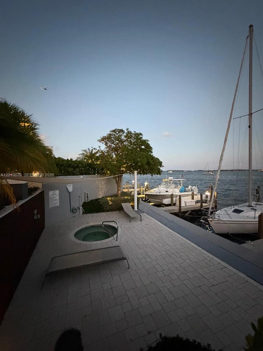 200 Southeast 15th Road, Unit 7I Miami, FL 33129 - Photo 23 of 40