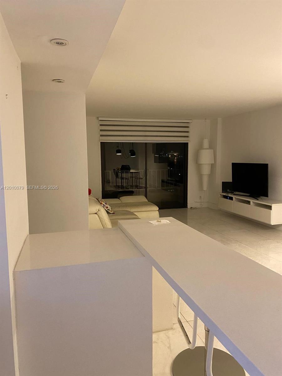200 Southeast 15th Road, Unit 7I Miami, FL 33129 - Photo 4 of 40