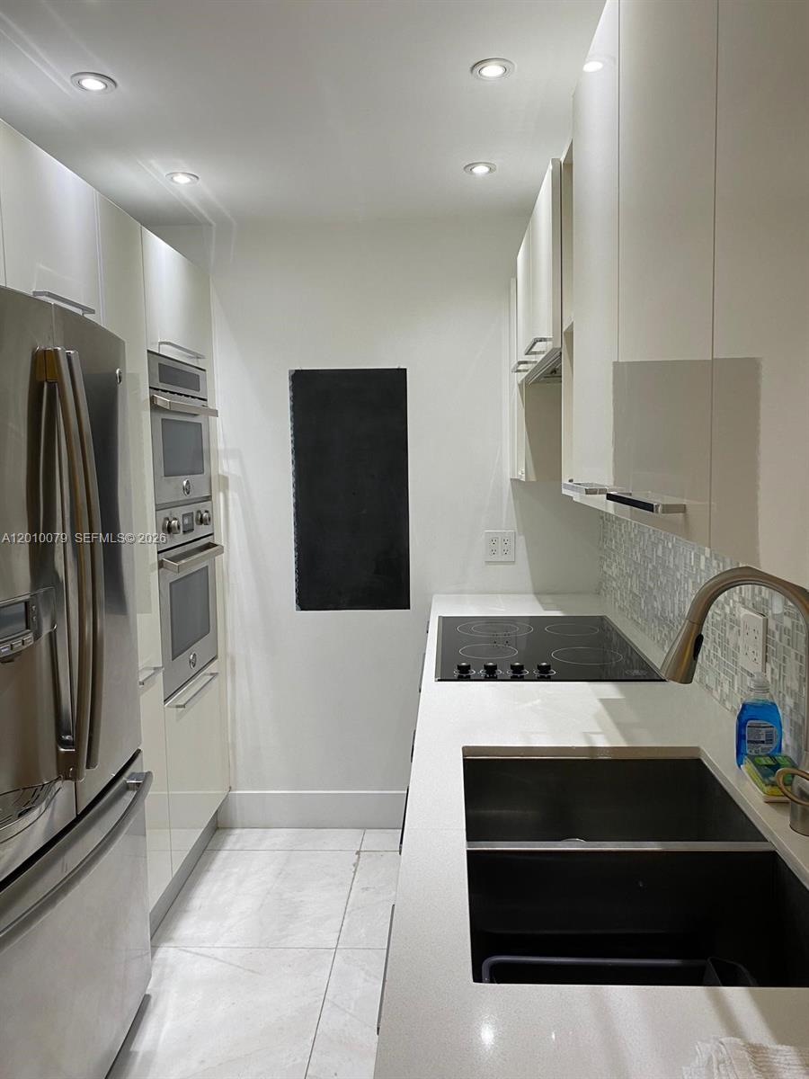 200 Southeast 15th Road, Unit 7I Miami, FL 33129 - Photo 7 of 40