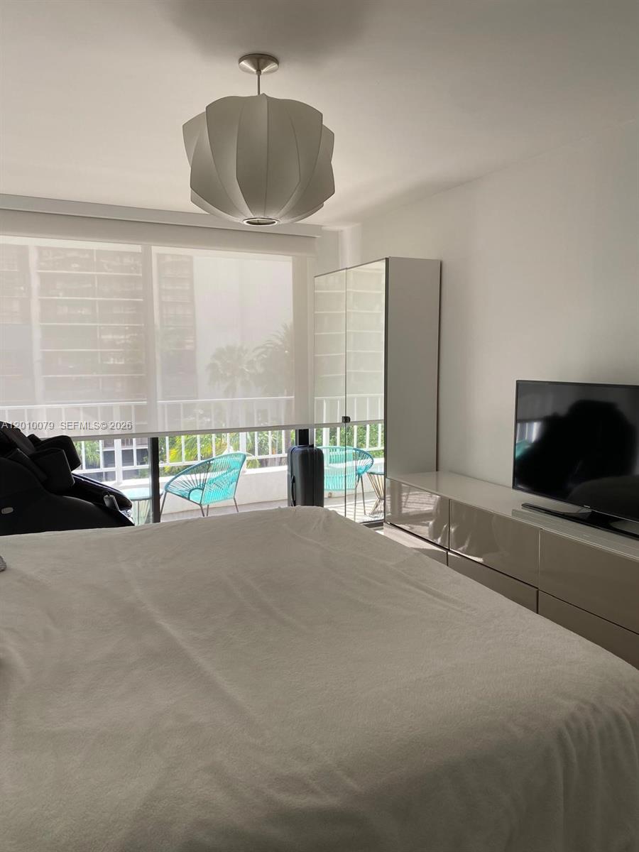 200 Southeast 15th Road, Unit 7I Miami, FL 33129 - Photo 8 of 40