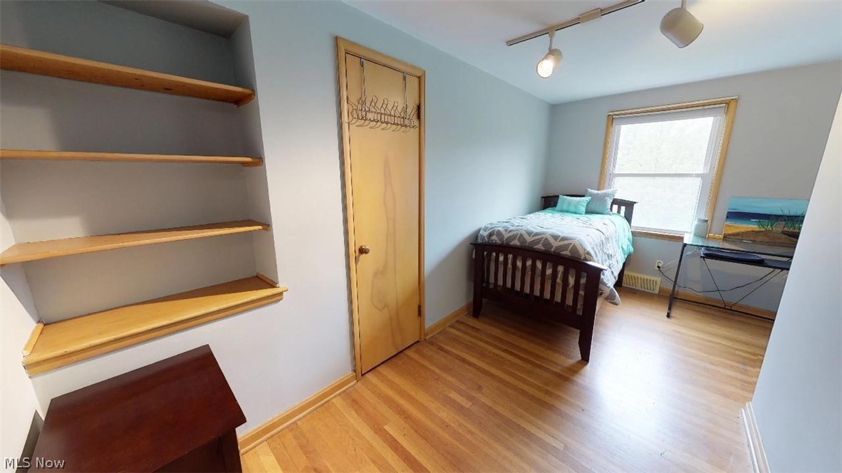 4585 Mackall Road South Euclid, OH 44121 - Photo 13 of 23