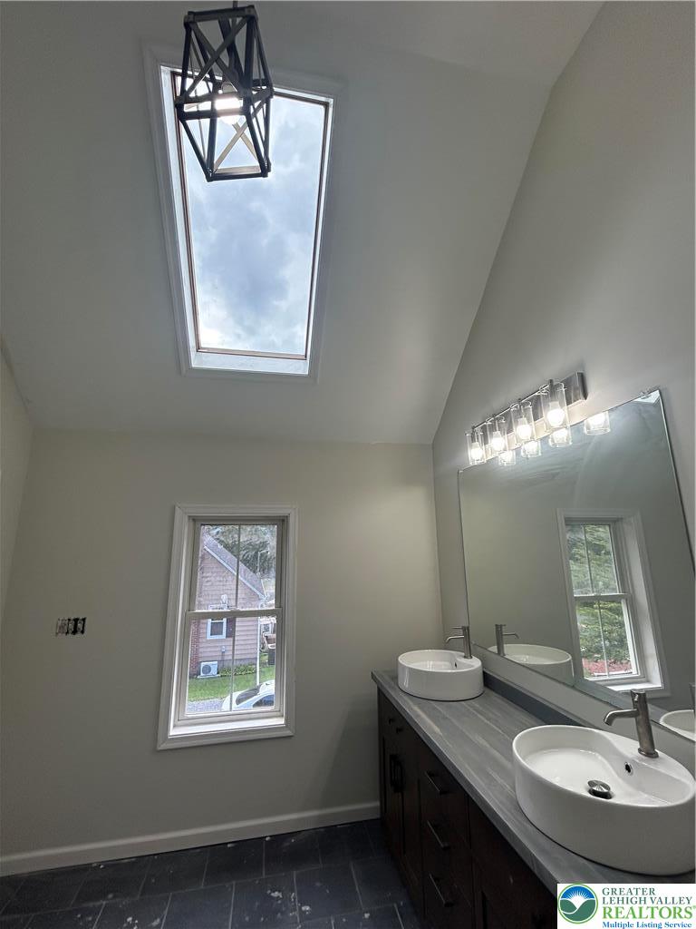 92 Creek Road Bangor, PA 18013 - Photo 17 of 32