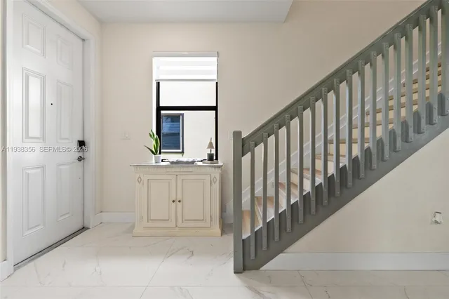 $474,900 | 10513 West 32nd Lane, Hialeah, FL 33018