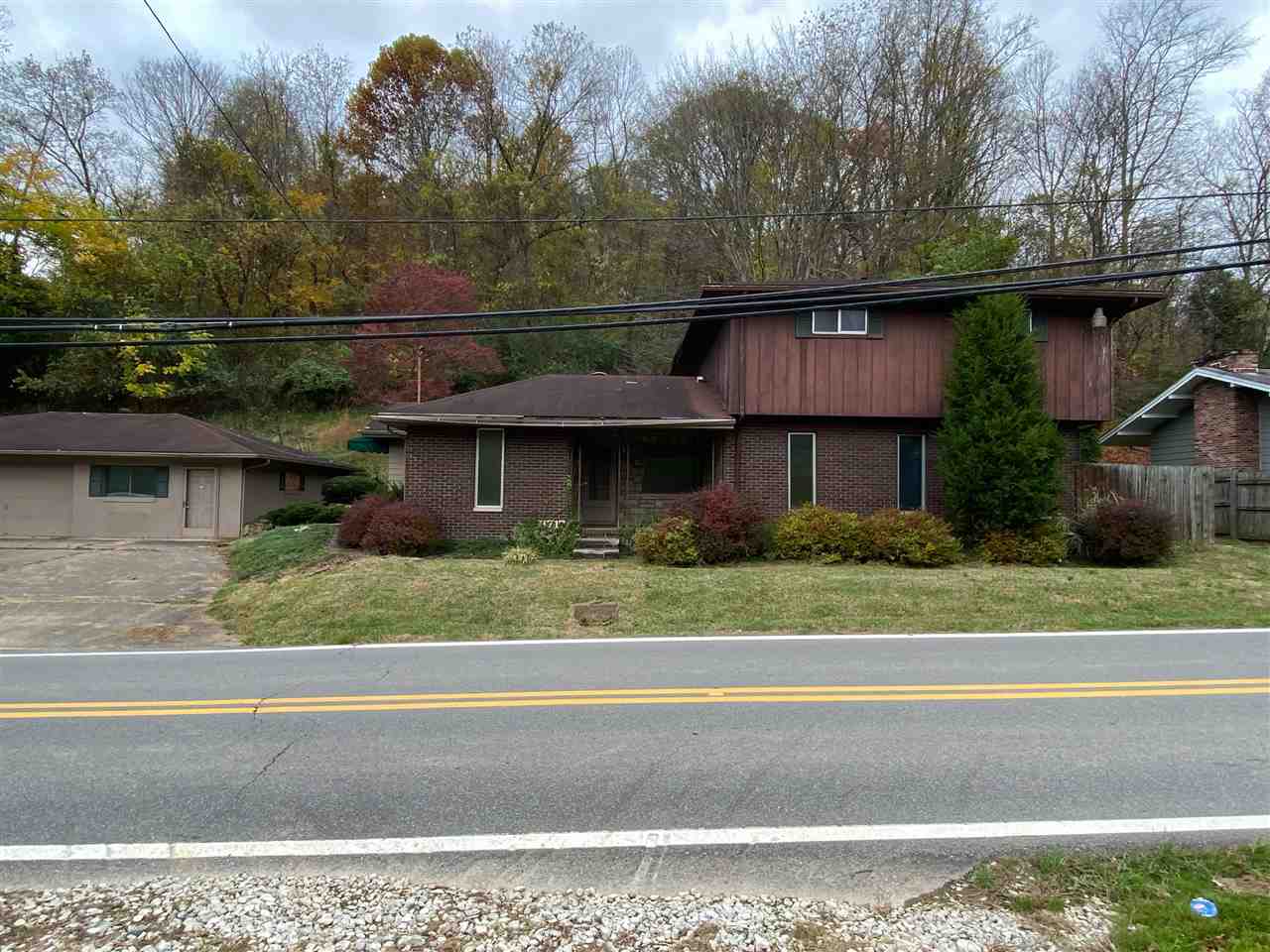 3717 Norwood Road Huntington, WV 25705 - Photo 1 of 27 Gallery Image 1
