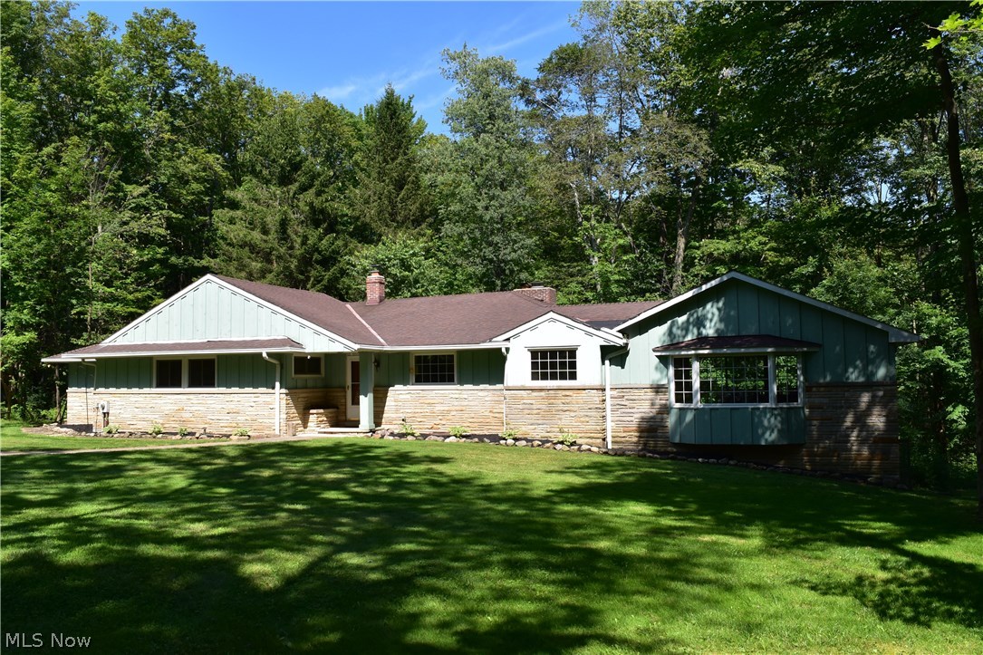 11257 Taylor Wells Road Chardon, OH 44024 - Photo 1 of 33 Gallery Image 1