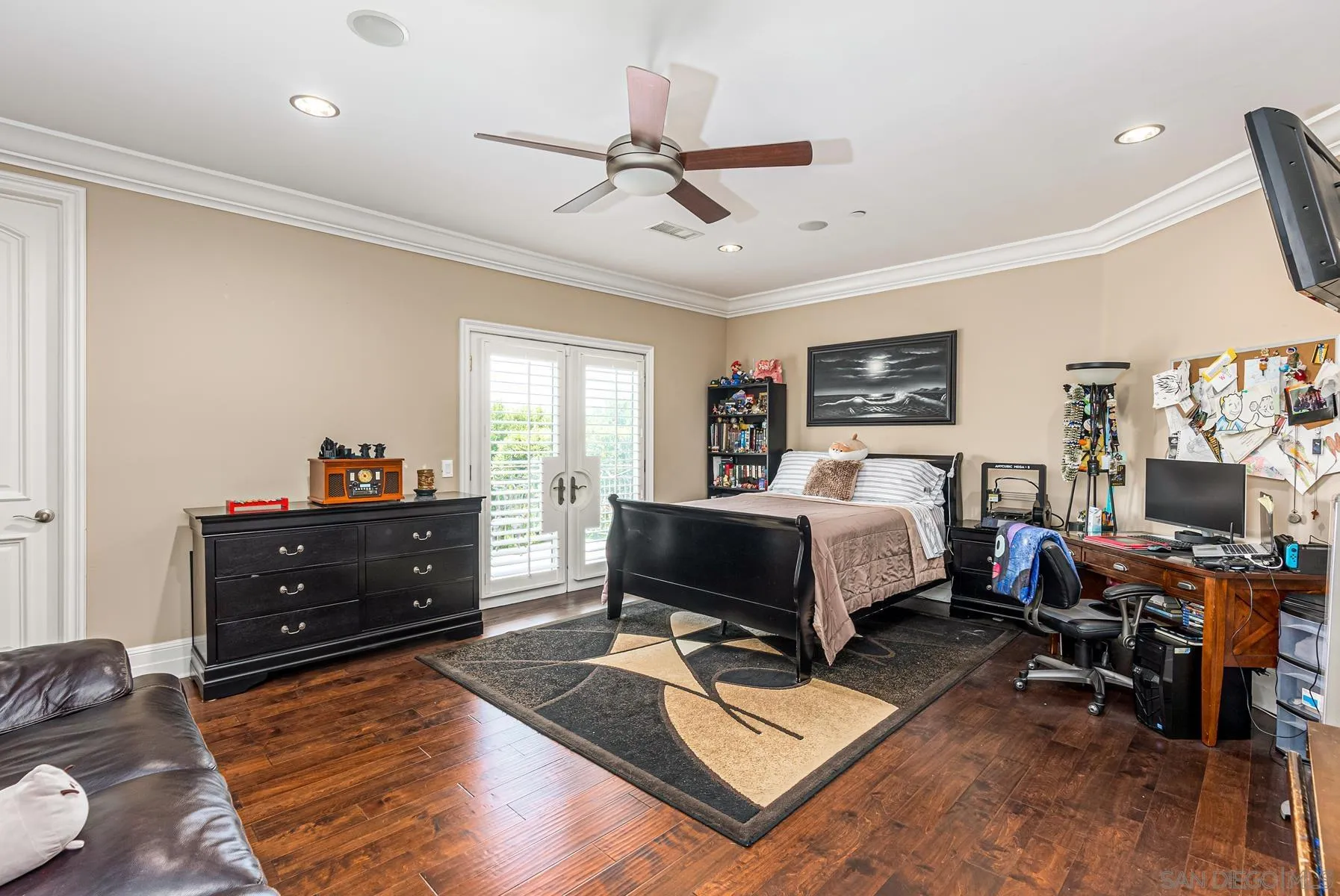 2871 Gate 3 Place Chula Vista, CA 91914 - Photo 37 of 73 a bedroom with furniture and a window