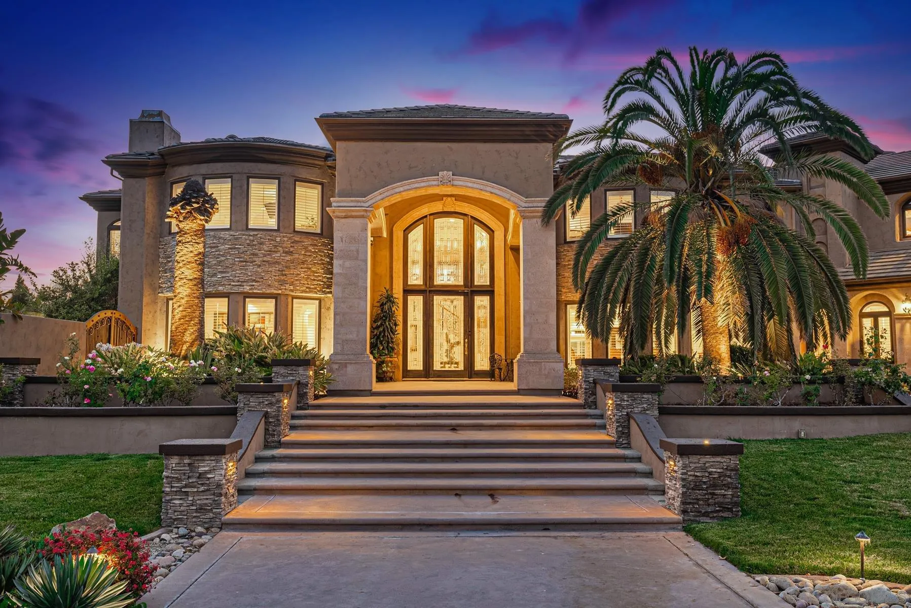2871 Gate 3 Place Chula Vista, CA 91914 - Photo 72 of 73 a front view of a house with a garden